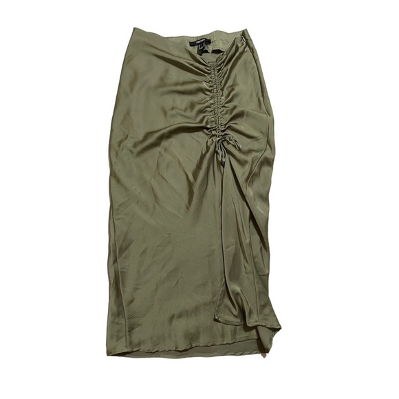 🚫Ruched Drawstring Satin Skirt🚫SOLD🚫 - Picture 3 of 4